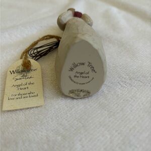 Willow Tree figurine